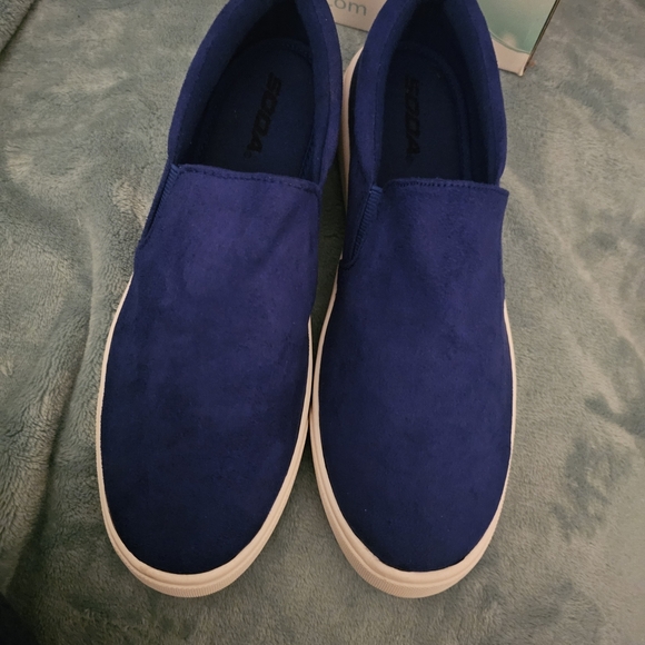 Soda Women's Royal Blue Slip-On Flats - Picture 1 of 10